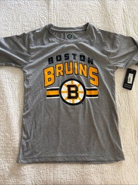 NHL Boston Bruins Gray Short-Sleeve Tee with Yellow & Black Logo